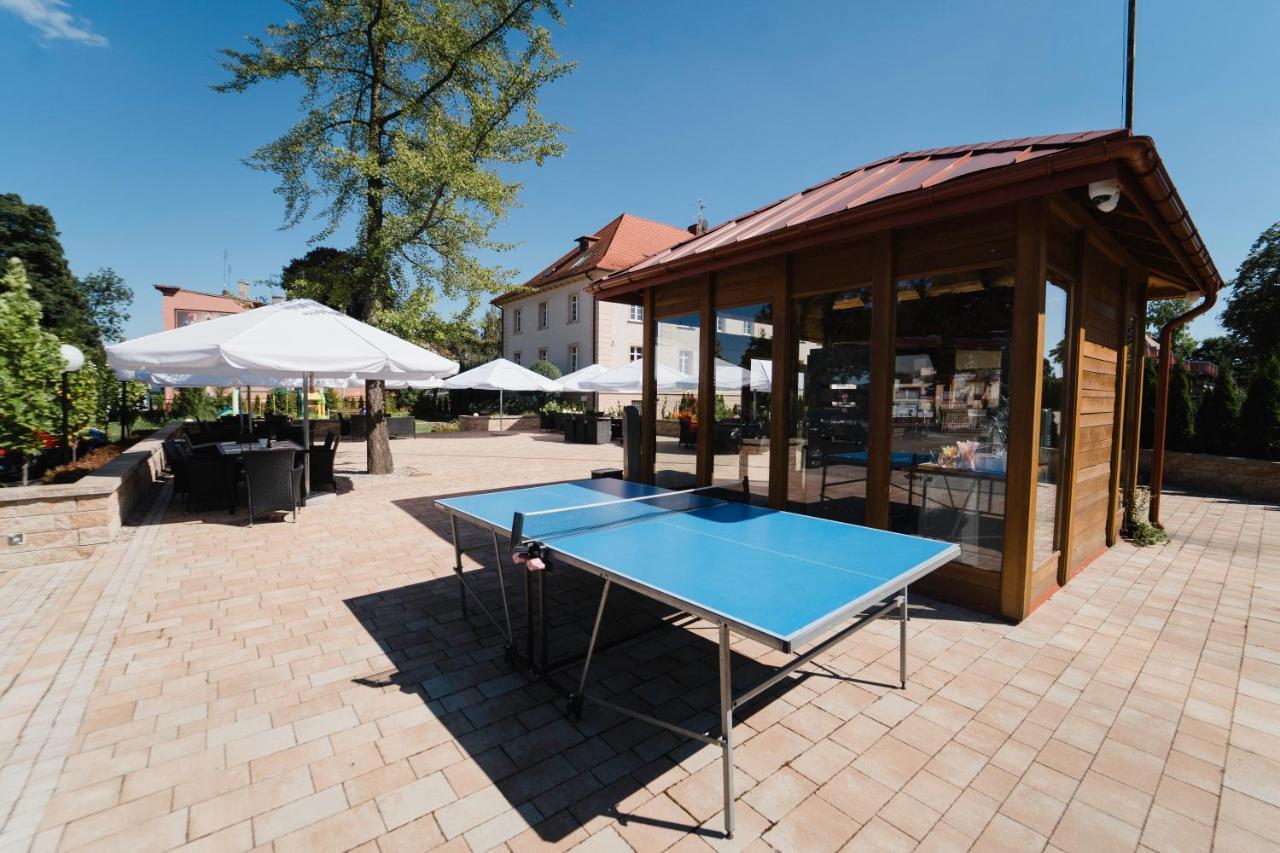 Hotel Libero Милич Экстерьер фото