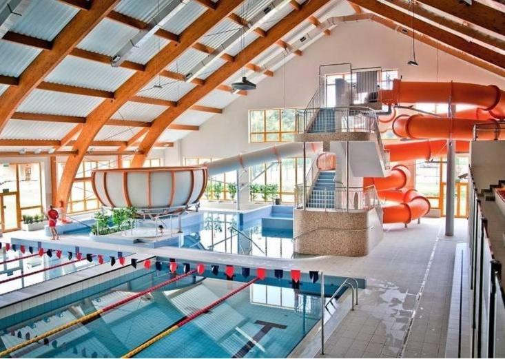 Hotel Libero Милич Экстерьер фото